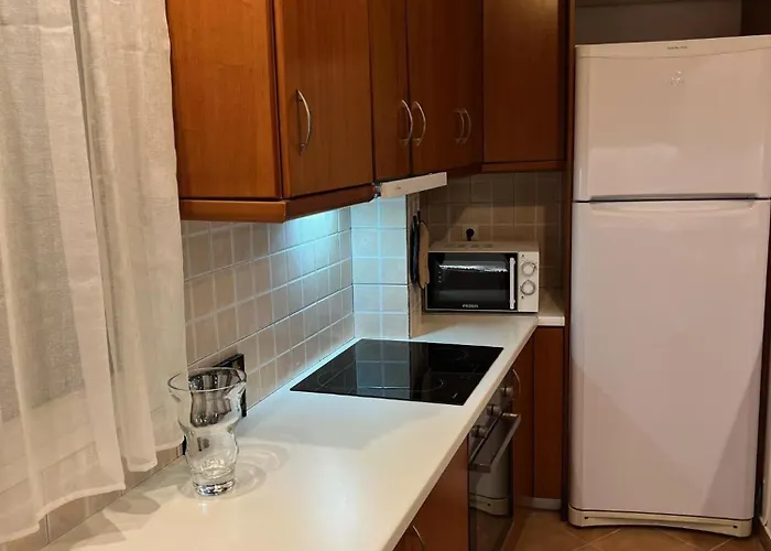 Olive Gem 2-bed Sleeps 4 With Fireplace